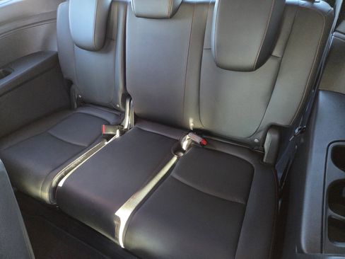 Used 2024 Honda Odyssey Sport image 13