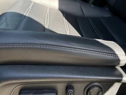 Used 2025 Honda CR-V EX-L image 22