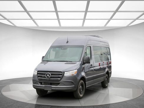 New 2024 Mercedes-Benz Sprinter 144 Cargo image 3