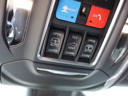 New 2026 Jeep Grand Cherokee L Limited AWD/4WD image 26