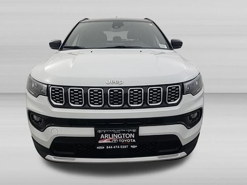 Used 2025 Jeep Compass Limited AWD/4WD image 8