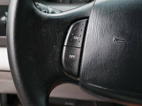 Used 2000 Ford F350 XLT image 23