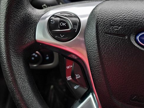 Used 2022 Ford Transit Connect XL image 21