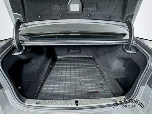 Used 2021 BMW 750i xDrive 750i xDrive w/ Executive Package image 32