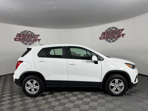 Used 2018 Chevrolet Trax LS AWD/4WD image 8