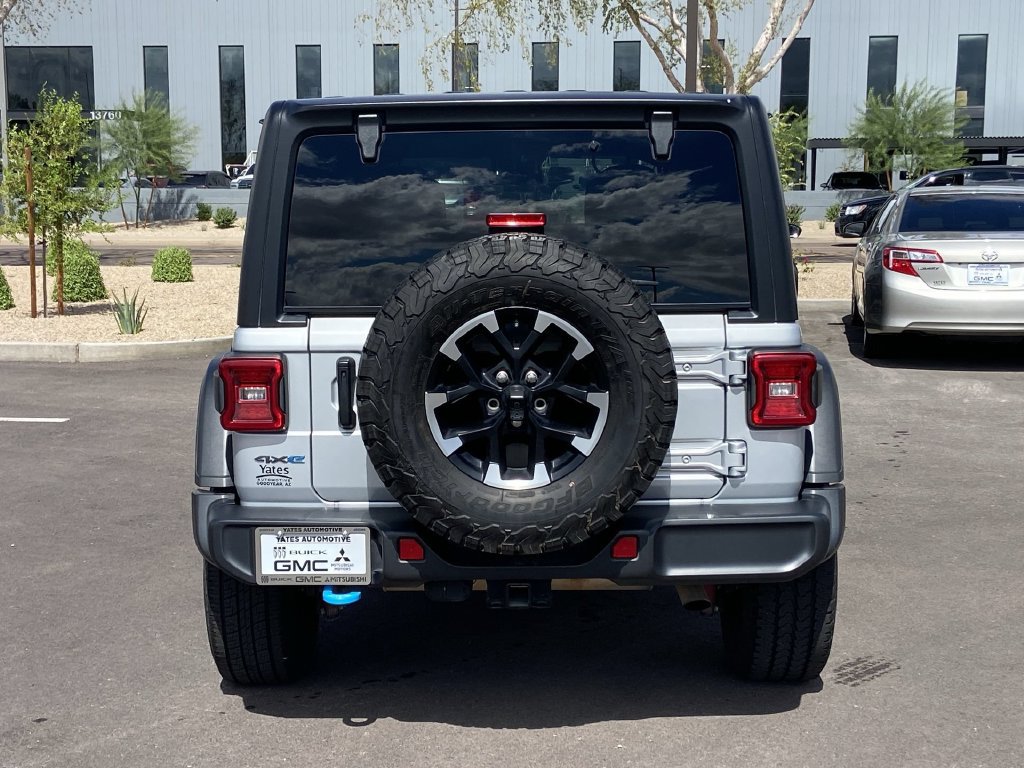 Used 2024 Jeep Wrangler Unlimited Rubicon 4xe AWD/4WD image 5