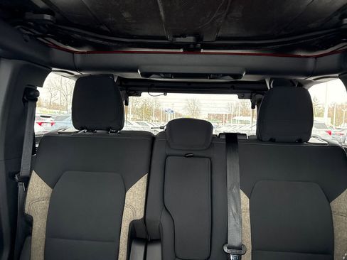 Used 2025 Ford Bronco Big Bend image 38