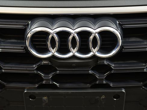 Certified 2023 Audi Q5 2.0T Premium Plus w/ Premium Plus Package image 16