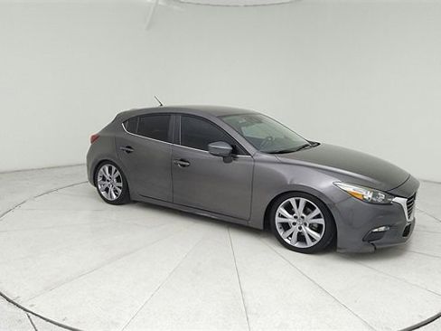 Used 2018 MAZDA MAZDA3 Touring image 3