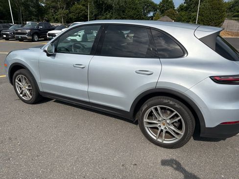 Used 2019 Porsche Cayenne AWD/4WD image 5