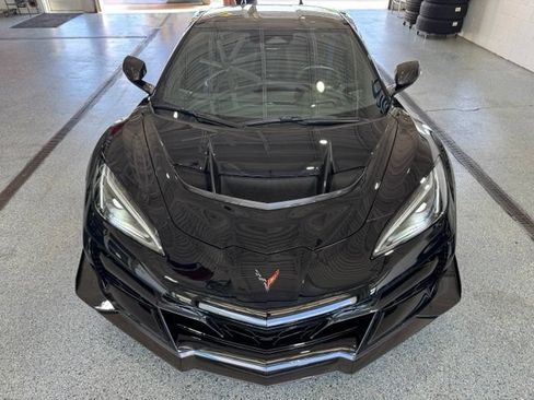 Used 2026 Chevrolet Corvette ZR1 w/ ZR1 Carbon Fiber Aero Package RWD image 14