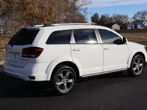 Used 2017 Dodge Journey Crossroad image 4