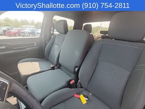 Certified 2026 RAM 2500 Big Horn AWD/4WD image 25