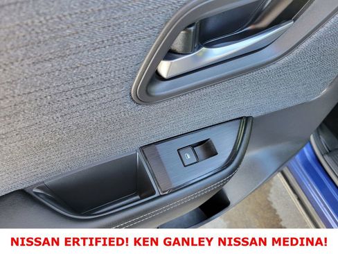 Certified 2023 Nissan Rogue SV image 40