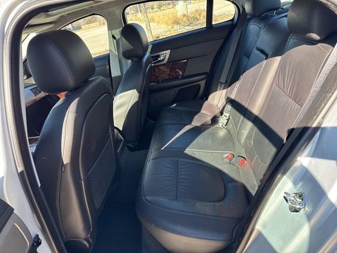 Used 2009 Jaguar XF Luxury image 15