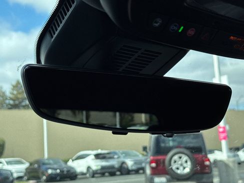 Used 2026 Chevrolet Equinox LT w/ Safety and Technology Package image 25