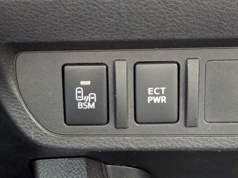 Used 2022 Toyota Tacoma SR5 w/ Technology Package RWD image 24