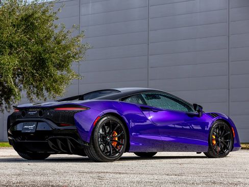 Used 2024 McLaren Artura TechLux image 28