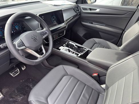 New 2026 Volkswagen Atlas Cross Sport SEL R-Line AWD/4WD image 10