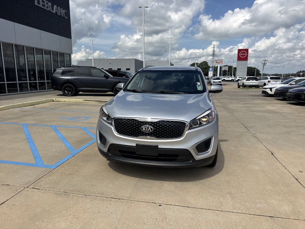 Used 2018 Kia Sorento FWD image 6