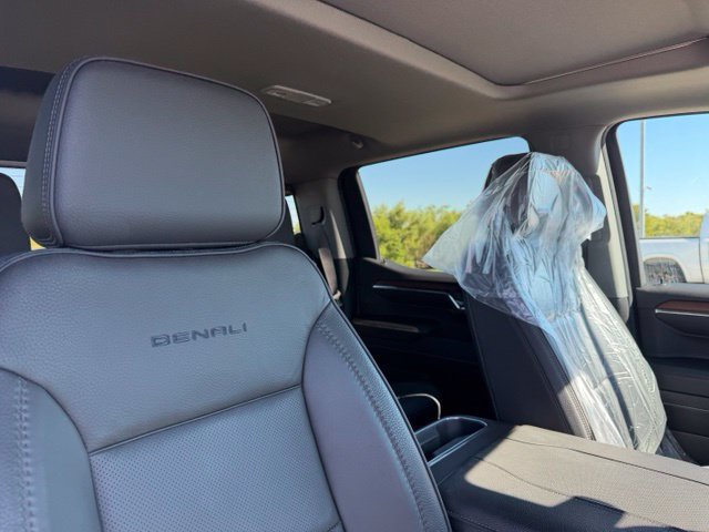 Used 2024 GMC Sierra 1500 Denali w/ Denali Reserve Package AWD/4WD image 8
