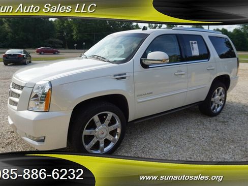 Used 2014 Cadillac Escalade Premium RWD image 7