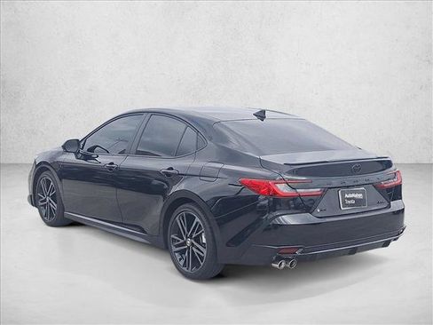 Used 2025 Toyota Camry XSE FWD image 8
