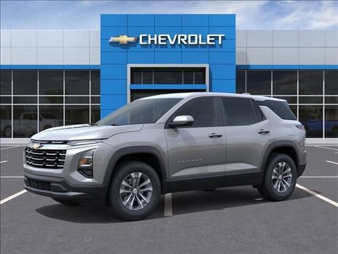 New 2026 Chevrolet Equinox LT w/ Convenience Package II FWD image 2