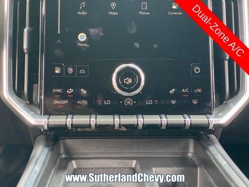 Used 2025 GMC Acadia Elevation FWD image 34