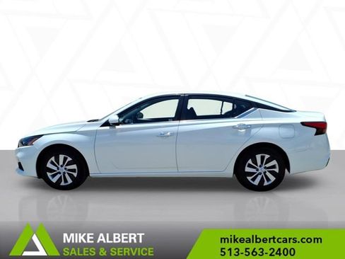Used 2022 Nissan Altima 2.5 S FWD image 4