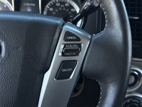 Used 2017 Nissan Titan PRO-4X image 16