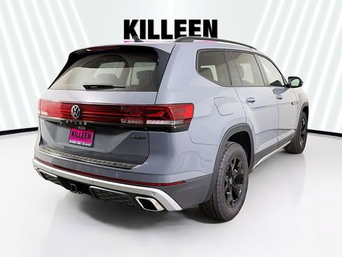 New 2026 Volkswagen Atlas Peak Edition AWD/4WD image 7