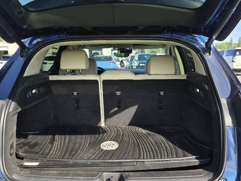 Used 2023 Buick Envision Avenir FWD image 5