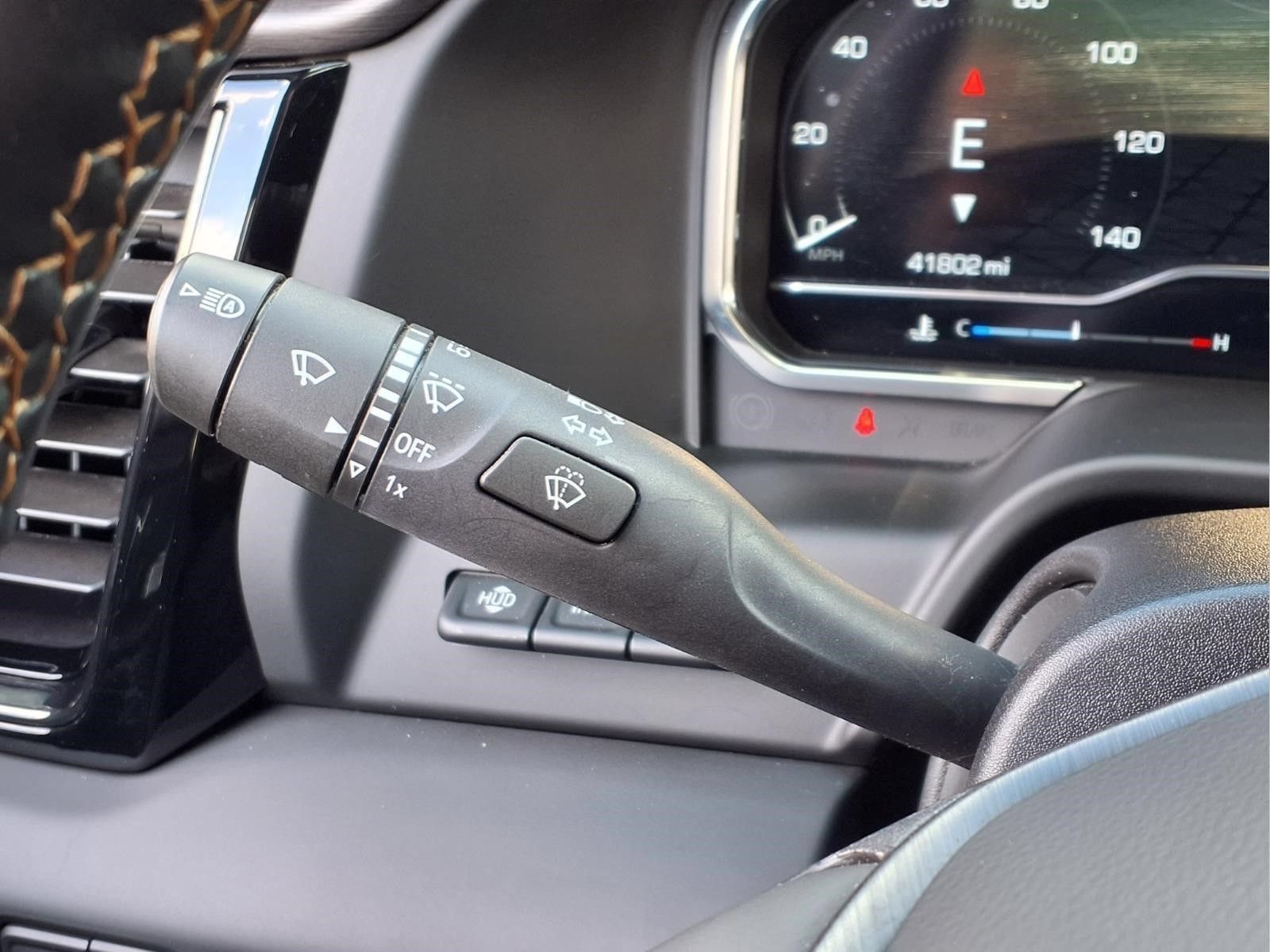 Used 2025 GMC Sierra 2500 AT4 w/ AT4 Premium Plus Package AWD/4WD image 24
