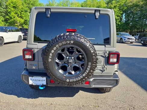Used 2023 Jeep Wrangler Unlimited w/ Sun & Screen Package AWD/4WD image 5