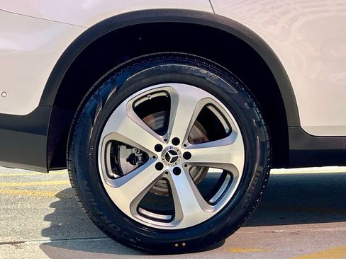 Certified 2022 Mercedes-Benz GLC 300 4MATIC image 11