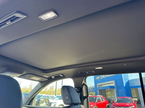 New 2026 Chevrolet Traverse RS w/ LPO, Floor Liner Package image 10