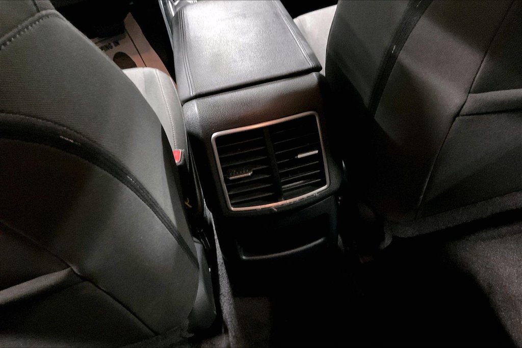 Used 2025 Kia Sportage LX FWD image 30