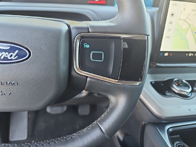 Used 2025 Ford Expedition Max Active AWD/4WD image 21