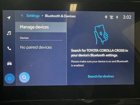 Used 2025 Toyota Corolla Cross LE image 29