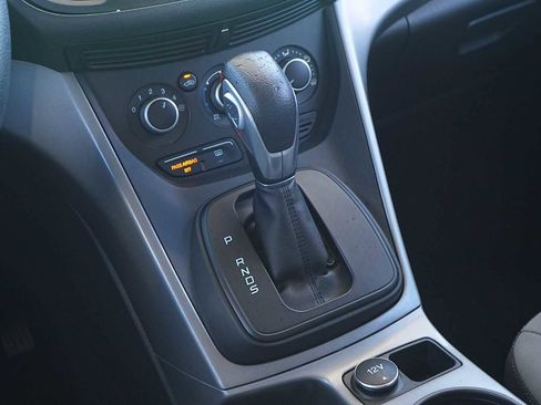 Used 2015 Ford Escape SE image 20