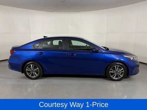 Used 2024 Kia Forte LXS FWD image 12