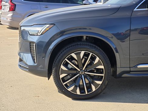 New 2026 Volvo XC90 B6 Ultra w/ Protection Package image 11