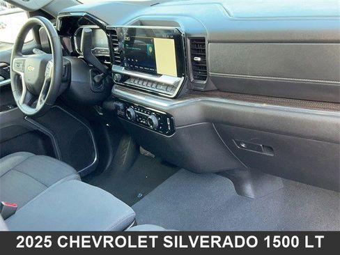 Used 2025 Chevrolet Silverado 1500 LT image 17
