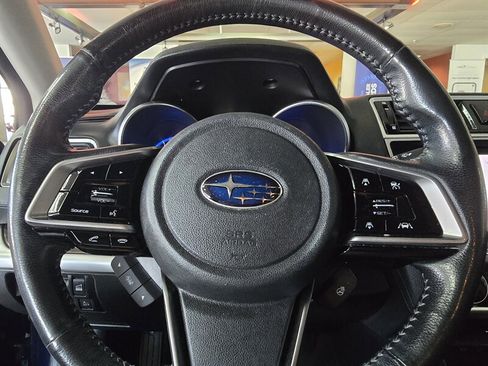 Used 2018 Subaru Outback 3.6R Touring image 27