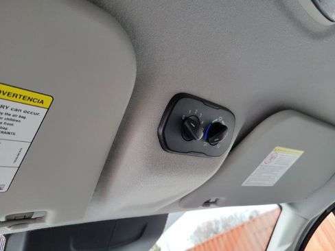 Used 2016 Ford Transit 350 XLT image 11