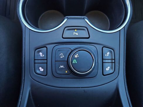 Used 2023 GMC Terrain SLT w/ Infotainment Package II image 22