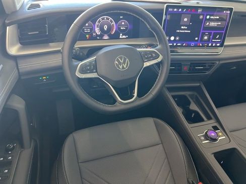 New 2026 Volkswagen Tiguan SE image 33