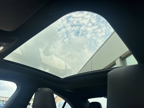 Used 2025 Mercedes-Benz CLA 250 4MATIC image 24