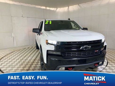 Used 2021 Chevrolet Silverado 1500 LT Trail Boss w/ Convenience Package II AWD/4WD image 1